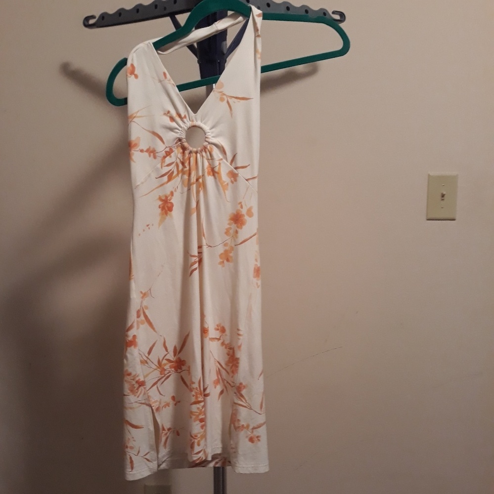 Top - Picture 2 of 2